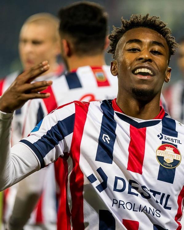 下了深厚的 下了深厚的