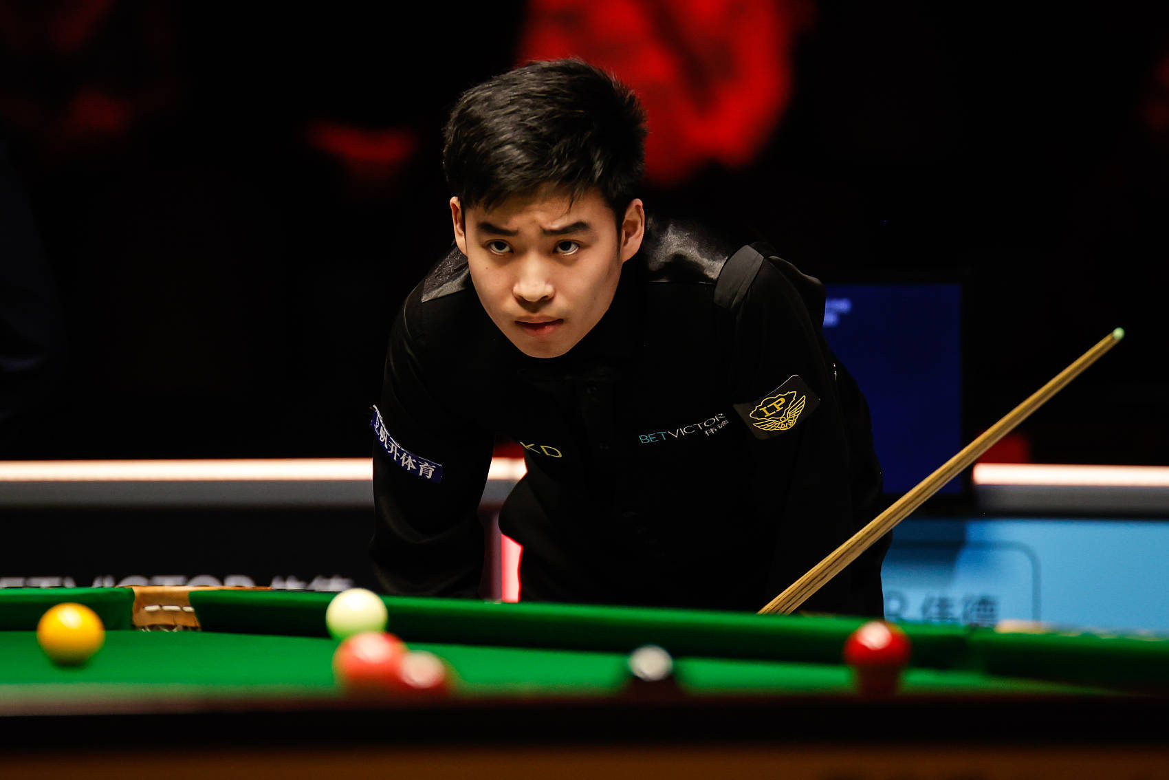 更多取决于 更多取决于