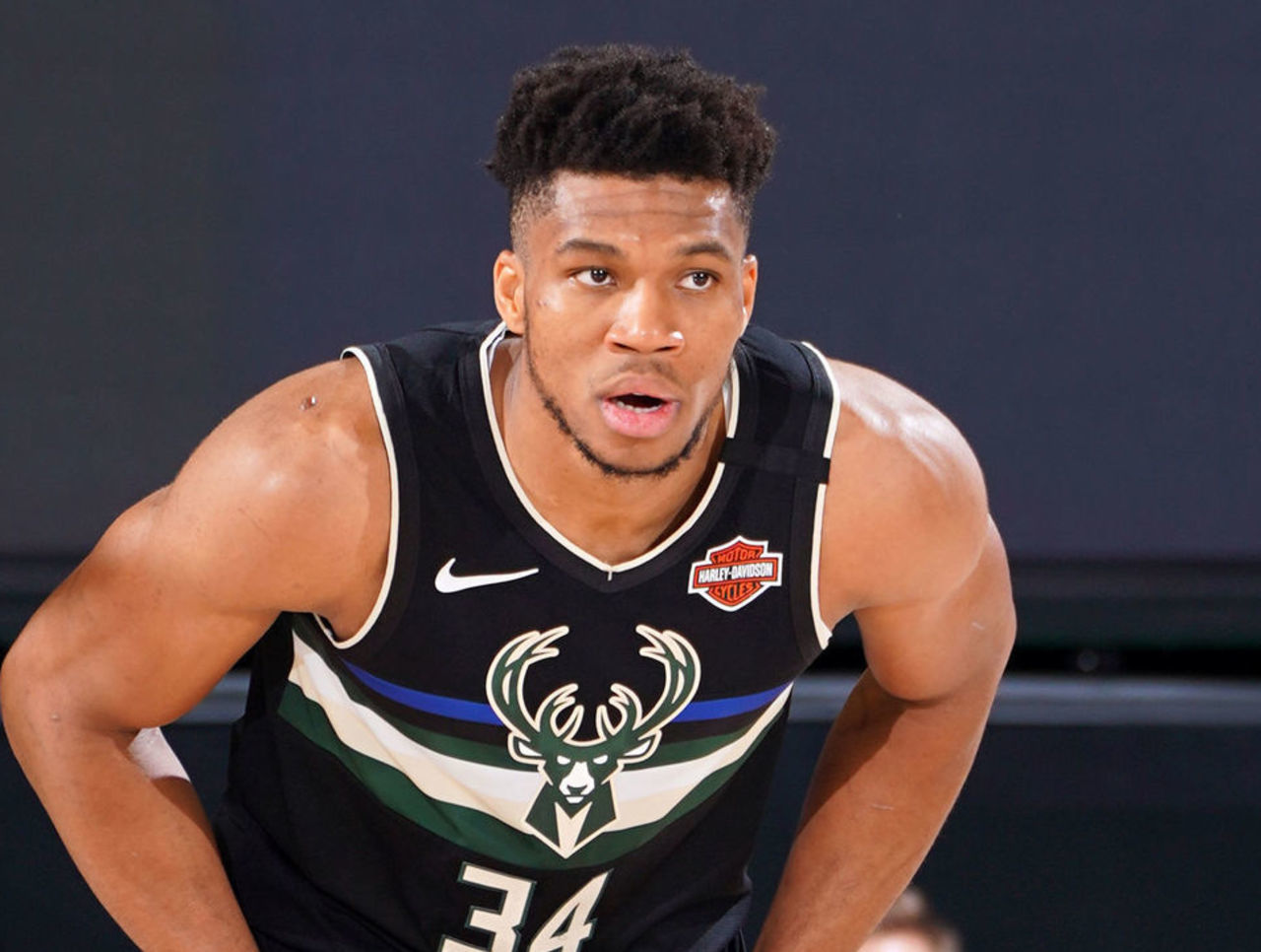 辽宁第3位外援出炉：杰隆-布朗自宣签约加盟 将搭档赵继伟威尔斯